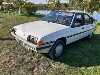 bx 19 gt kit 4 phares rond morette à l'avant, peinture d'origine,atelage, tout est d'origine