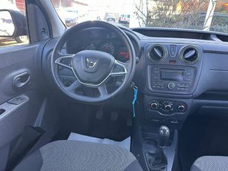 1.6 8v 100cv essential