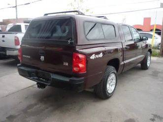 2005 dodge dakota quad cab - 4x4 with 4.7l / v8 magnum engine