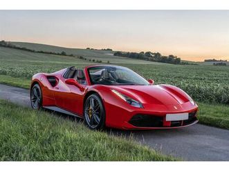 ferrari 488 spider 2dr auto 17/17 | carbon fibre exterior pack | carbon fibre racing package | carbon fibre door | premium hi fi