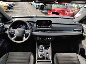 2.0 4wd black edition 7 posti