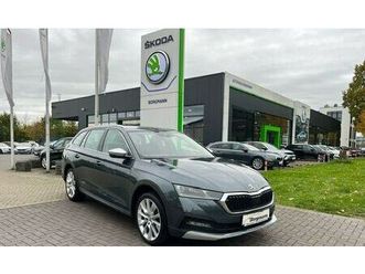 škoda octavia combi 2.0 tdi scout 4x4 dsg 200ks led apple 1.vl. 2021, 2021 god.