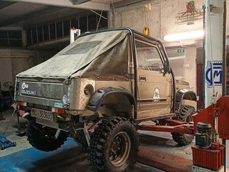 suzuki samurai - 1989