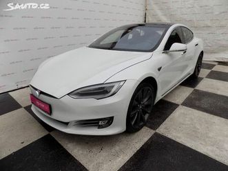 tesla model s p90d-780ps nabíjení zdarma