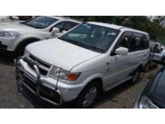 chevrolet tavera ls 2013