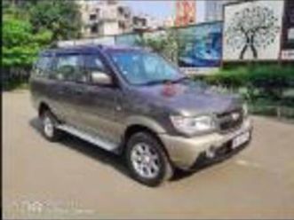 chevrolet tavera neo 3 lt- 9 str bs-iii 2014