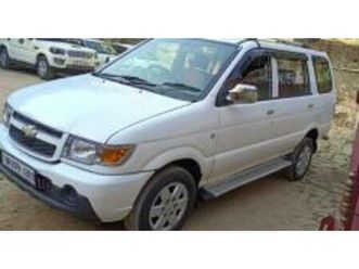 chevrolet tavera neo 3 lt 9 str bs iii 2017