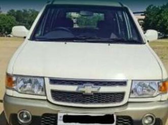 chevrolet tavera neo 3 lt 9 str bs iv 2015