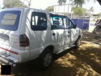 chevrolet tavera neo ls b3 10 str bs iii 2011