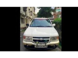chevrolet tavera neo lt- 9 str bs-iii 2013
