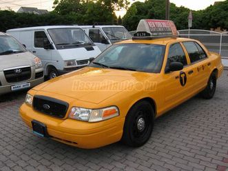 ford crown victoria z1 2.5 eredeti new york taxi!