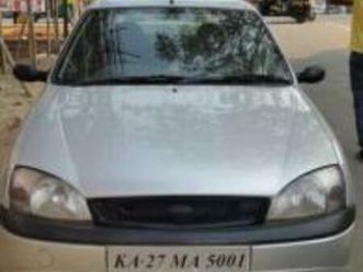 ford ikon 1.8 zxi nxt 2004
