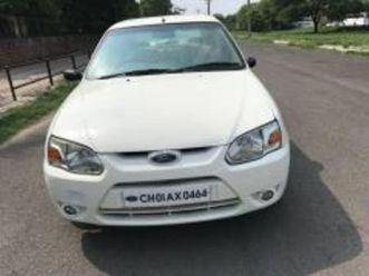 ford ikon 1.8 zxi nxt 2010