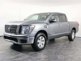 nissan titan 5.6l v8 4wd sv