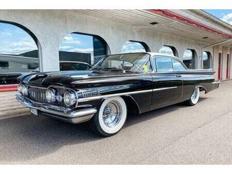 dynamic holiday scenicoupé 6.1 v8 aut ht 1959 271 hkr