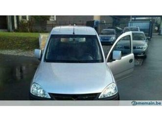 ② opel combo 1.3 diesel 2010 166000km 3400€ 0468 38 46 66 — opel — 2ememain
