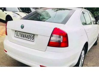 skoda laura ambition 2.0 tdi cr at 2009