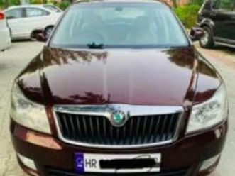 skoda laura ambition 2.0 tdi cr at 2013