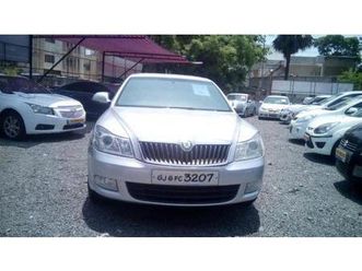 skoda laura elegance 1.9 tdi 2012