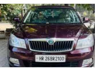 skoda laura elegance 1.9 tdi at 2012