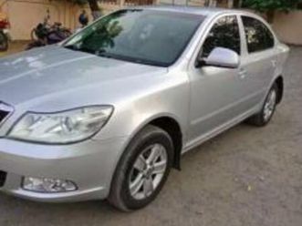 skoda laura elegance 1.9 tdi mt 2013