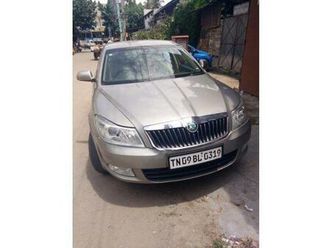 skoda laura elegance 2.0 tdi cr mt 2011