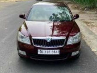 skoda laura elegance 2.0 tdi cr mt 2012