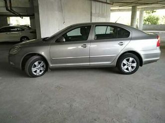 skoda laura elegance 2.0 tdi cr mt 2013