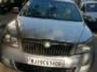 skoda laura l&k 2.0 tdi at 2009