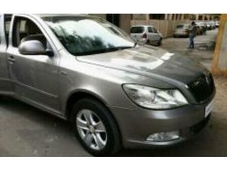 skoda laura l&k 2.0 tdi at 2010