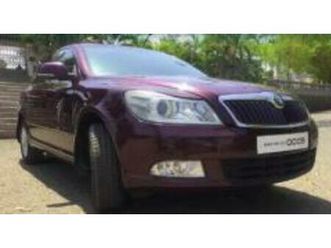 skoda laura l&k 2.0 tdi at 2012