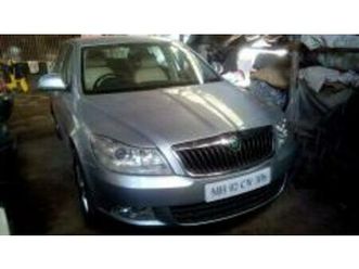 skoda laura l&k 2.0 tdi at 2013