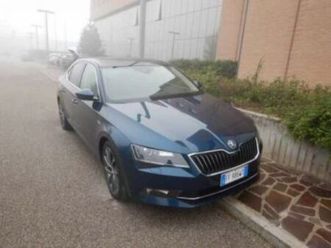 superb 3ª serie superb 2.0 tdi 190 cv scr dsg 4x4 laurin&klement