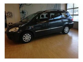 toyota avensis verso 2,0 d-4d 7 sitze 1 hand in steyregg