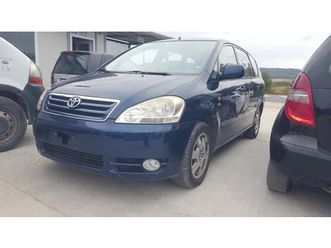 toyota avensis verso 2.0 d4d 2-броя