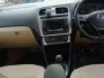 volkswagen ameo highline 1.2l plus (p) 2017