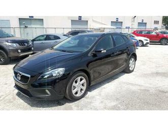 volvo v40 cross country t3 kinetic business 2019