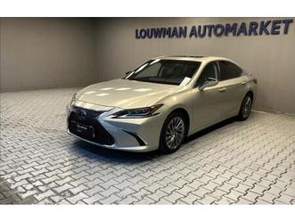 lexus es 300h 2,5 luxury