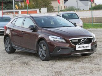 volvo v40 2.0 d, at, led, kamera