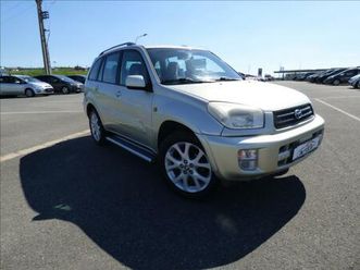 toyota rav4 1,8 vvti,koupeno čr