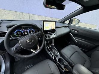 toyota corolla cross 2.0hev executive, 2023 god.