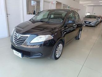 lancia ypsilon 1.3 mjt 16v 95 cv 5 porte s&s platinum auto manca alghero