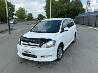 продажа toyota ipsum, 2002 год в хабаровске