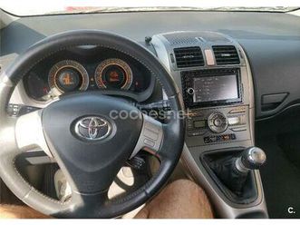 toyota auris 2.2 d4d sport