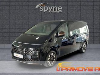 staria staria 2.2 at awd 7 posti luxury