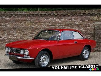 alfa romeo gt 1300 junior 1975