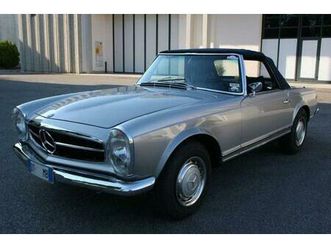 mercedes-benz 280 sl pagoda d'epoca del 1968 a viadana