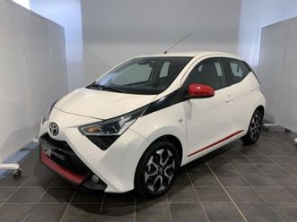 aygo 2ª serie aygo 1.0 vvt-i 72 cv 5 porte x-play