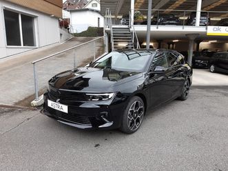 astra sports tourer 1.2 t 130 swiss plus