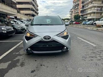 toyota-aygo-1-0-vvt-i-69-cv-5-porte-x-play-tss-mmt